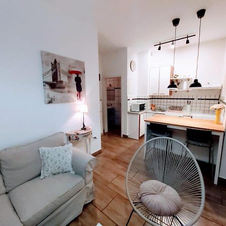 Studio Apartmant Leona With Parking Place Split Buitenkant foto