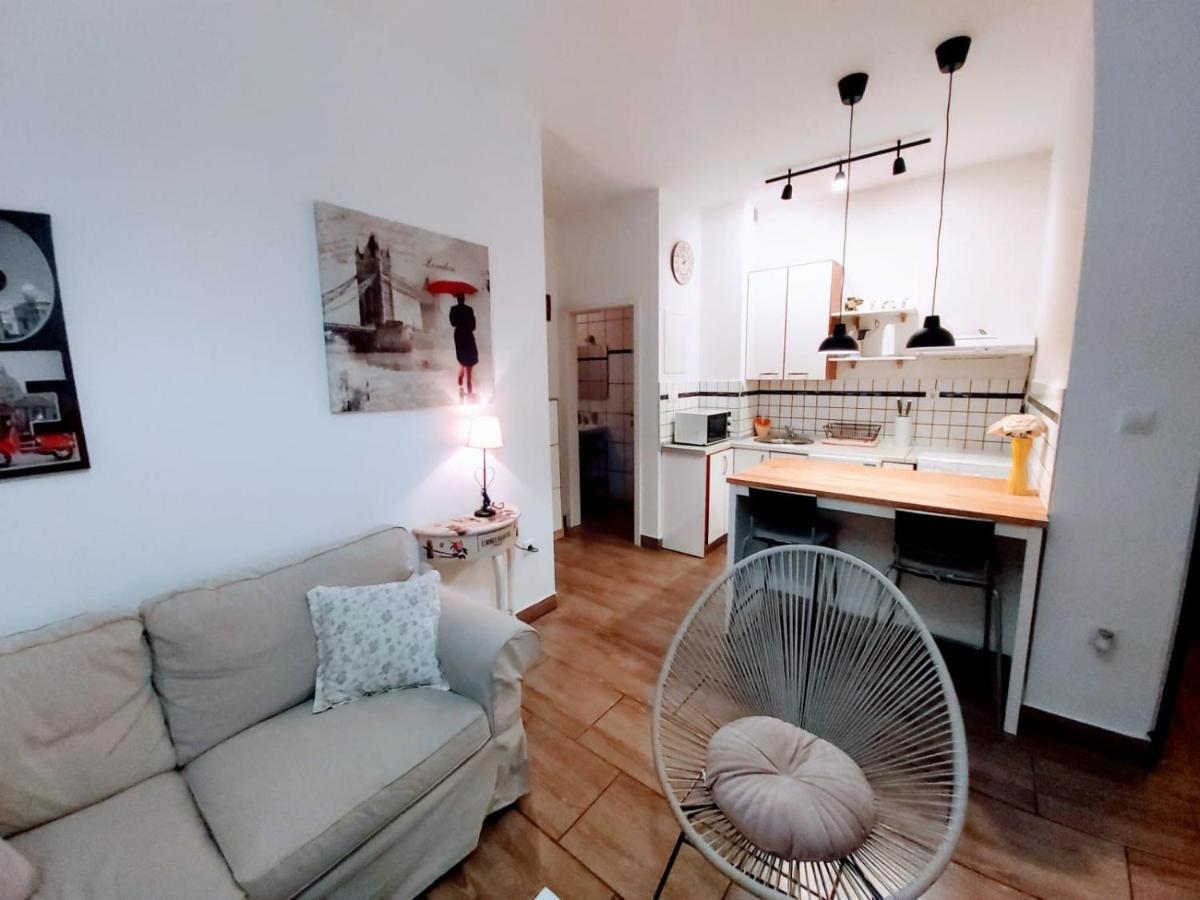 Studio Apartmant Leona With Parking Place Split Buitenkant foto