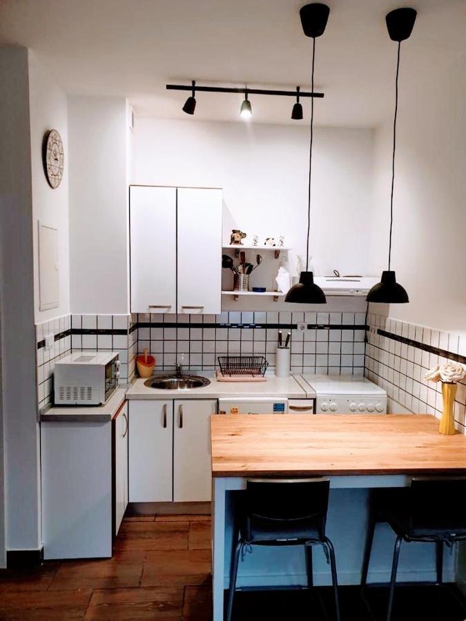 Studio Apartmant Leona With Parking Place Split Buitenkant foto
