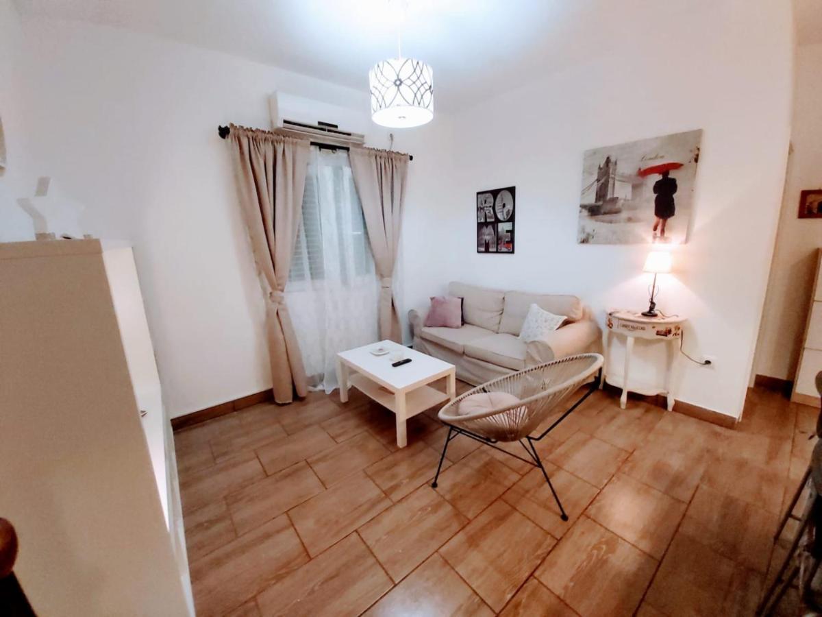 Studio Apartmant Leona With Parking Place Split Buitenkant foto