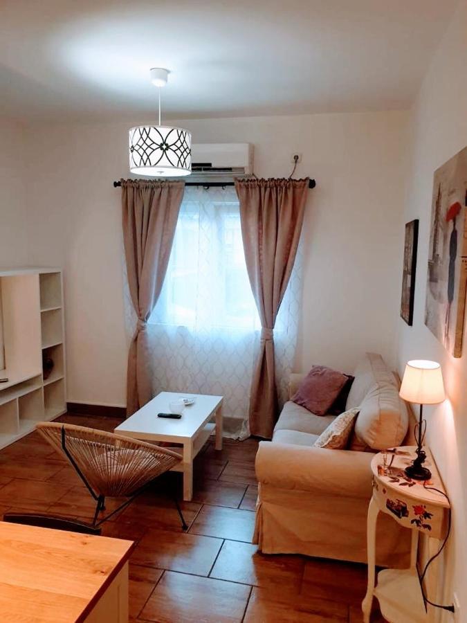 Studio Apartmant Leona With Parking Place Split Buitenkant foto