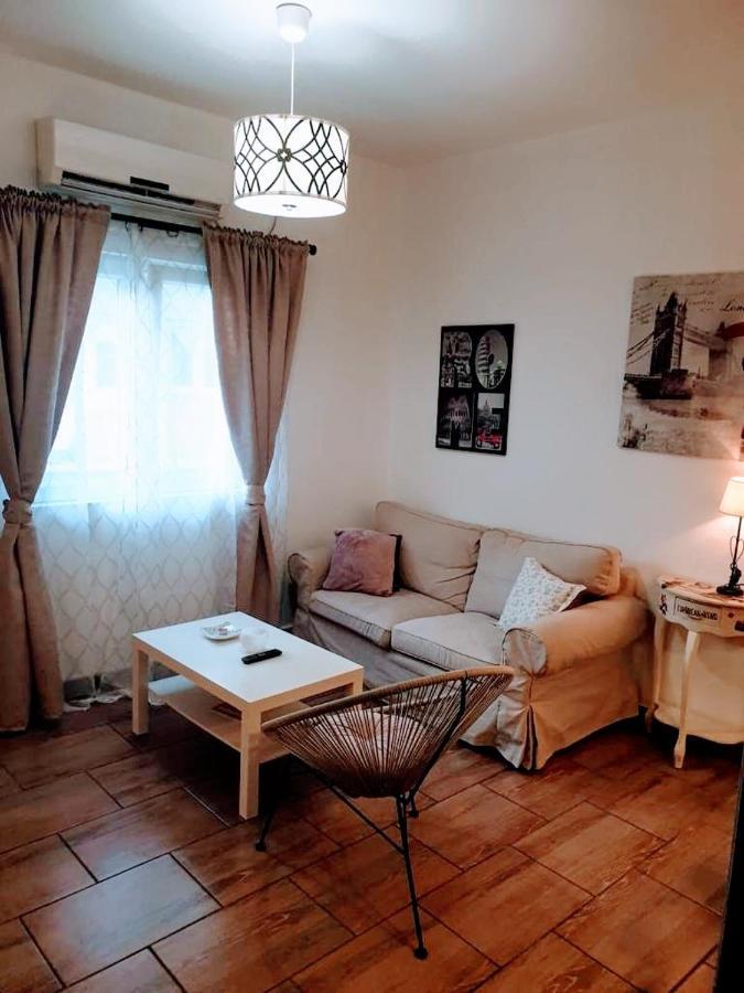 Studio Apartmant Leona With Parking Place Split Buitenkant foto