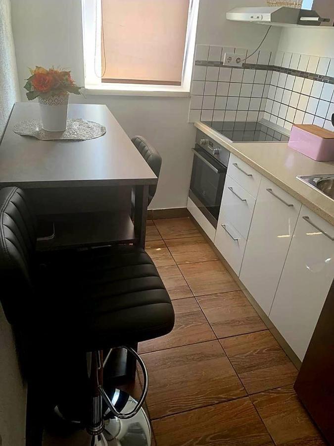 Studio Apartmant Leona With Parking Place Split Buitenkant foto
