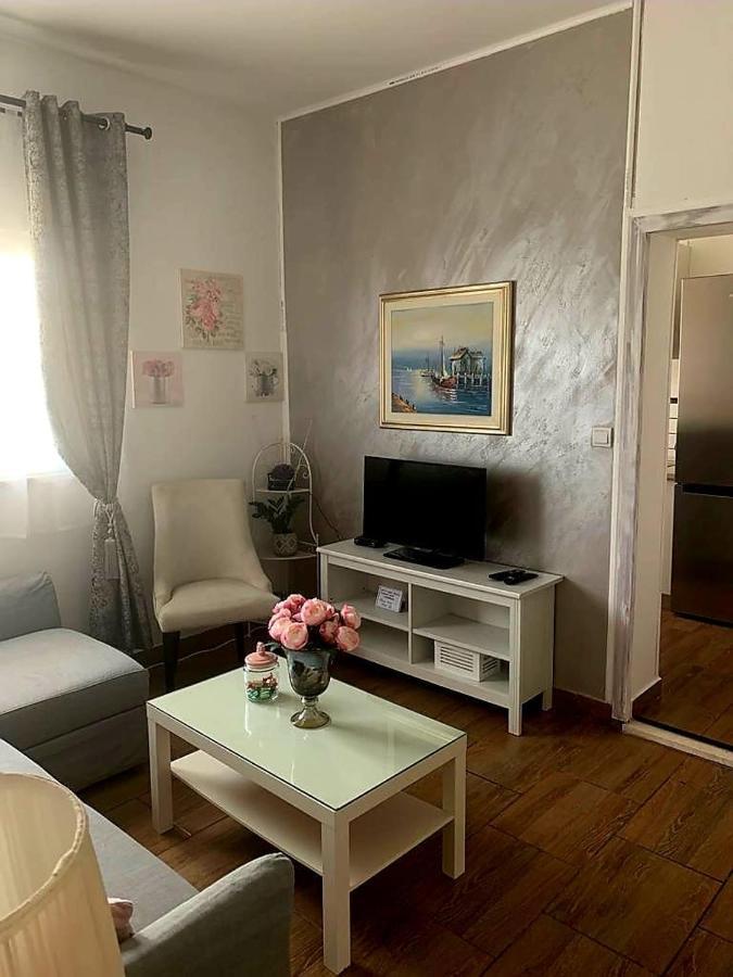 Studio Apartmant Leona With Parking Place Split Buitenkant foto
