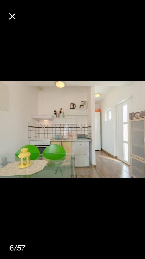 Studio Apartmant Leona With Parking Place Split Buitenkant foto